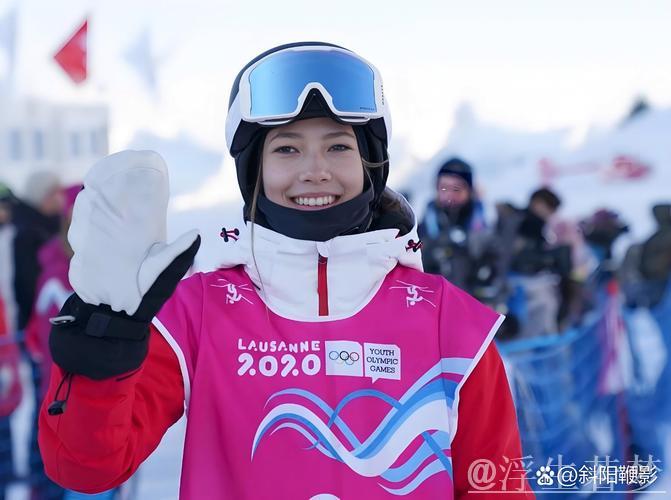 谷爱凌夺得自由式滑雪U型场地世界杯冠军